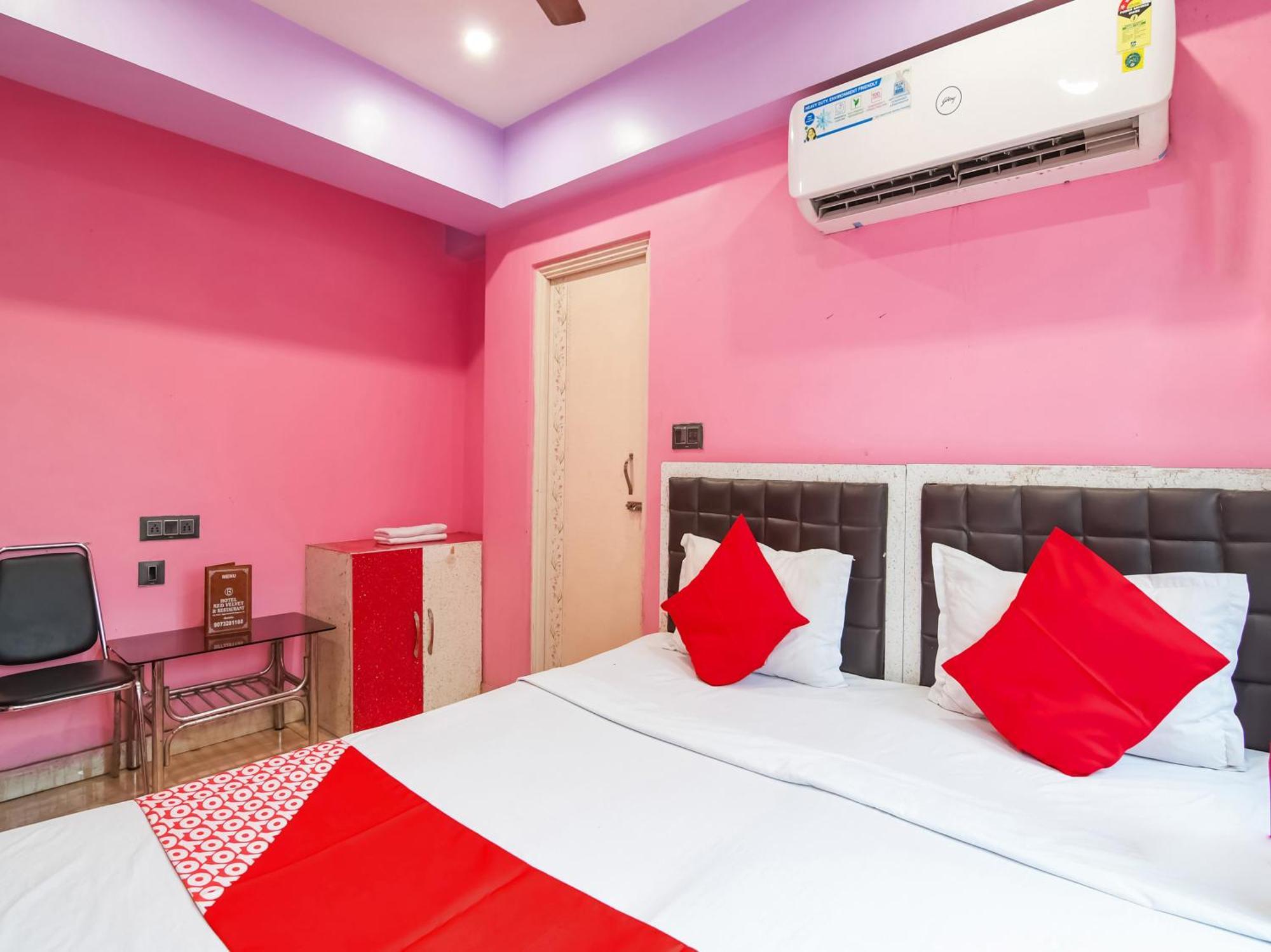 Oyo Flagship Hotel Red Velvet Hugli-Chinsurah Екстер'єр фото
