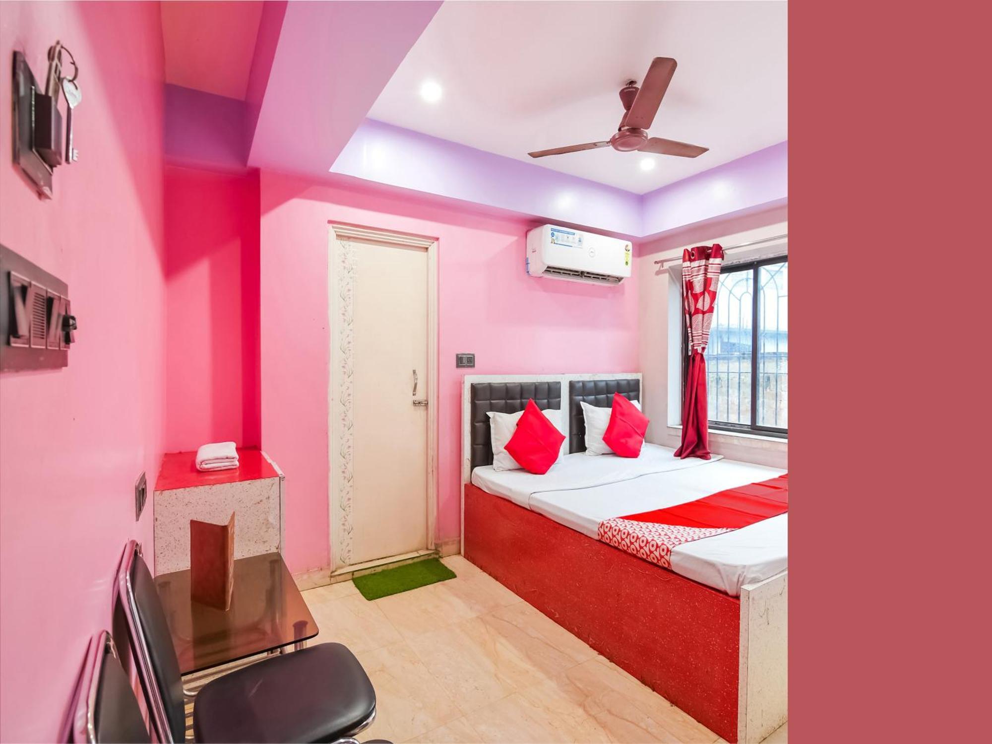 Oyo Flagship Hotel Red Velvet Hugli-Chinsurah Екстер'єр фото