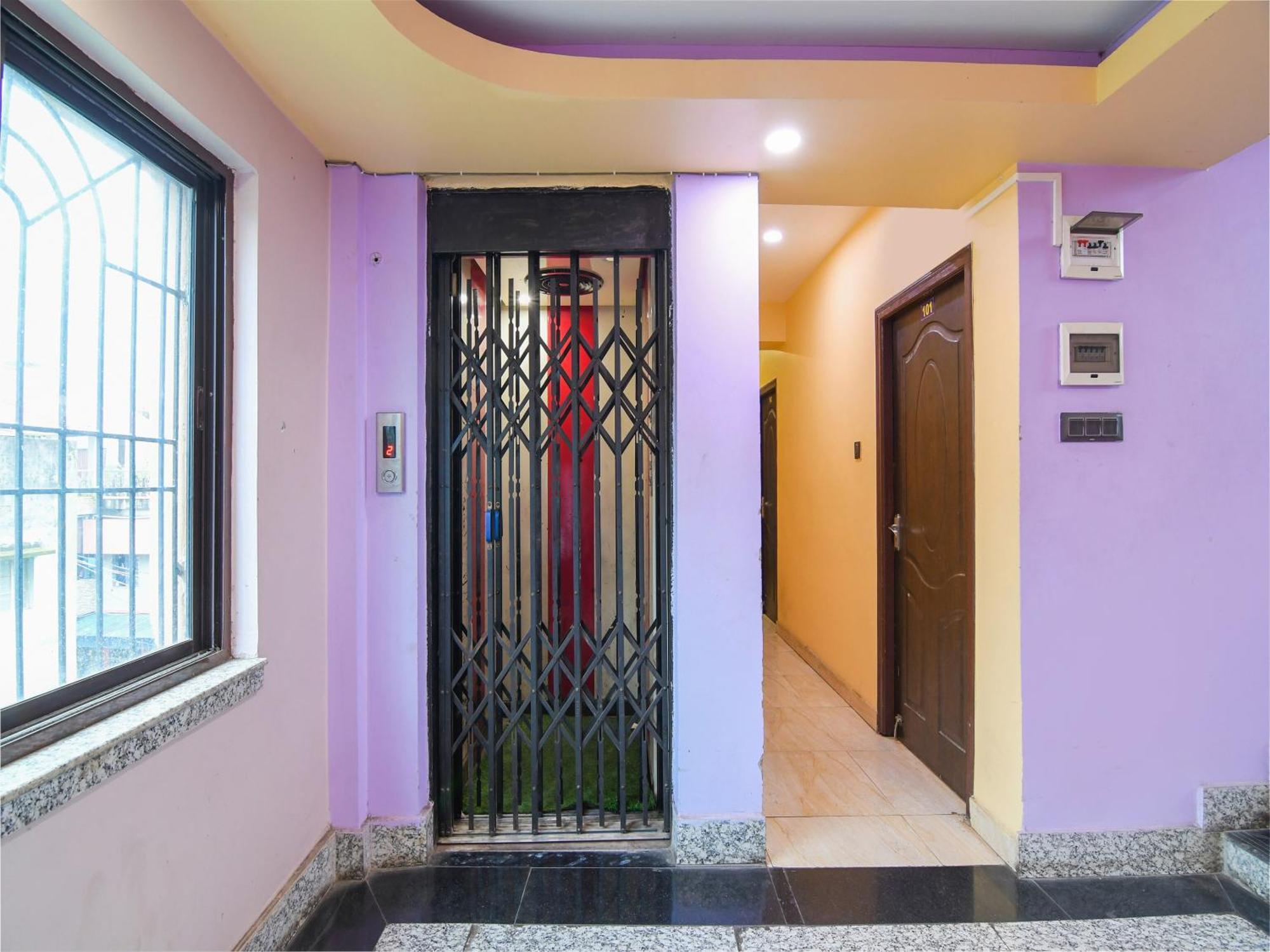 Oyo Flagship Hotel Red Velvet Hugli-Chinsurah Екстер'єр фото