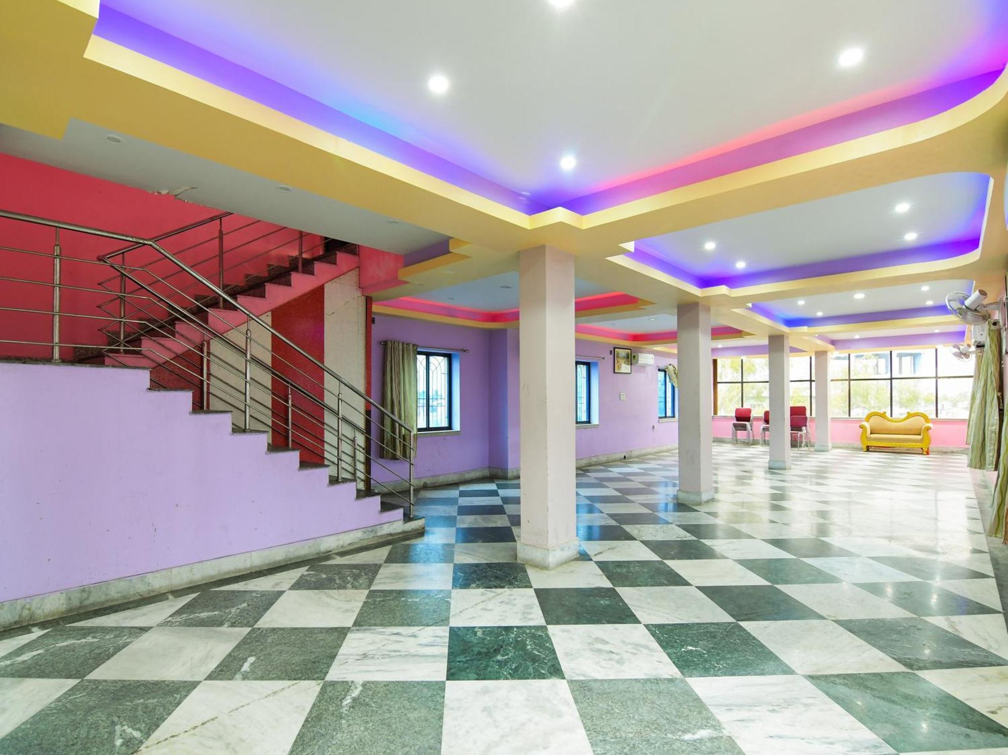 Oyo Flagship Hotel Red Velvet Hugli-Chinsurah Екстер'єр фото